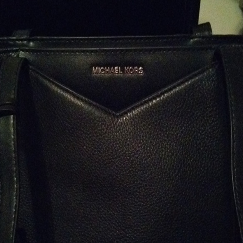 Michael kors purse w/wallet set